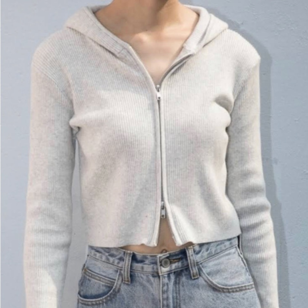 Brandy Melville Cropped Grey Zip Up Hoodie